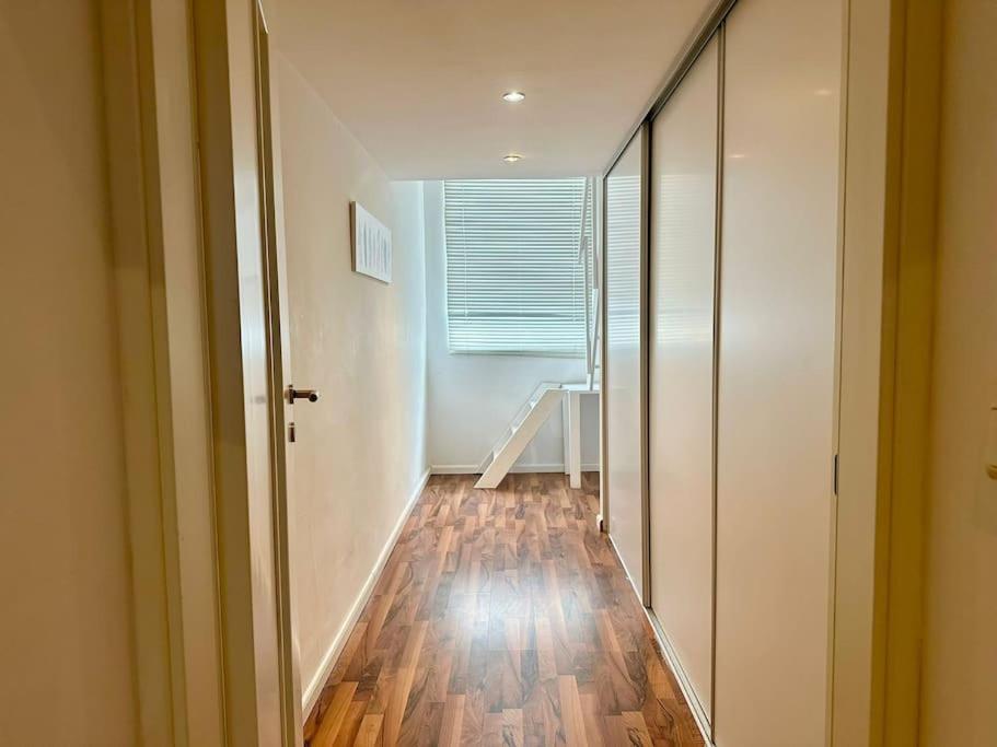 Apartment Relocation Or Expats, Only Long Term Stay! 2 Min To Metro *
