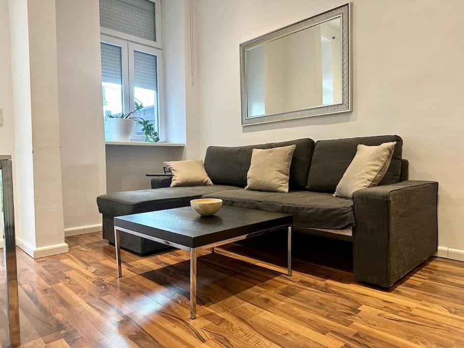 Relocation Or Expats, Only Long Term Stay! 2 Min To Metro Apartment Wien
