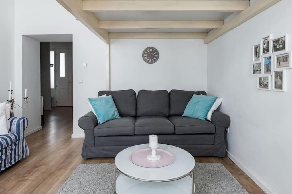 Relocation Or Expats, Only Long Term Stay! 2 Min To Metro Wien