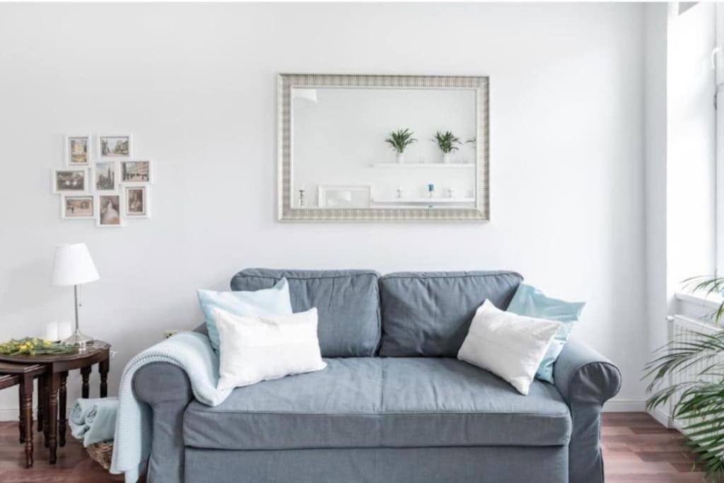 Apartment Relocation Or Expats, Only Long Term Stay! 2 Min To Metro Wien